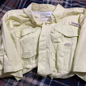 Columbia Pale Yellow Mesh-Lined Shirt